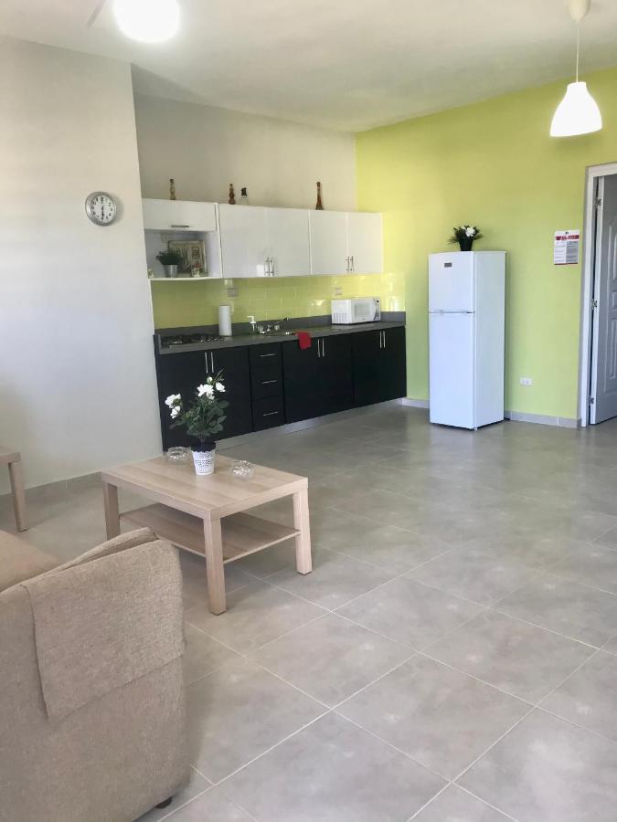 ناغوا Apartahotel Macadana المظهر الخارجي الصورة