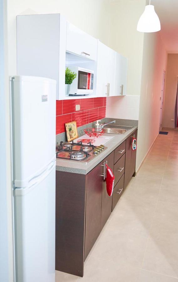 ناغوا Apartahotel Macadana المظهر الخارجي الصورة