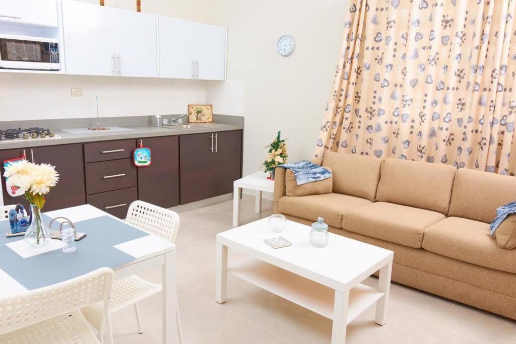 ناغوا Apartahotel Macadana المظهر الخارجي الصورة
