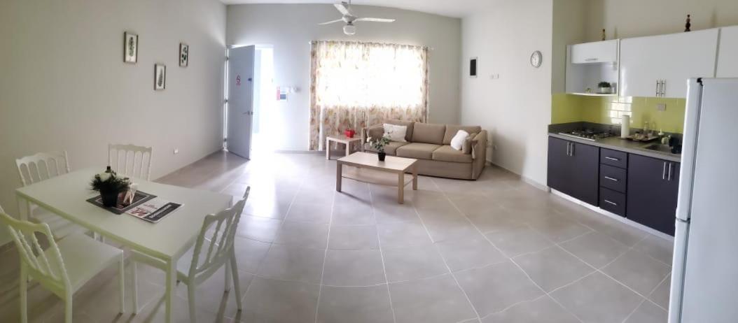 ناغوا Apartahotel Macadana المظهر الخارجي الصورة